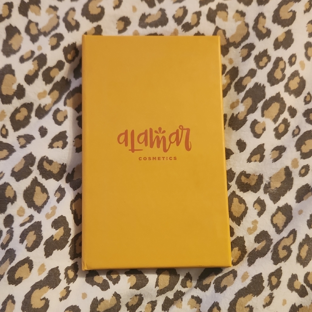 Alamar Cosmetics reina del caribe Palette